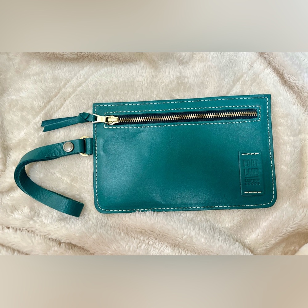 Portland Leather Adriana Pouch